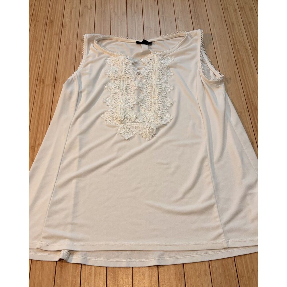 Roz & Ali Women's Ivory Cream Lace Appliqué Cold Shoulder Top Size M